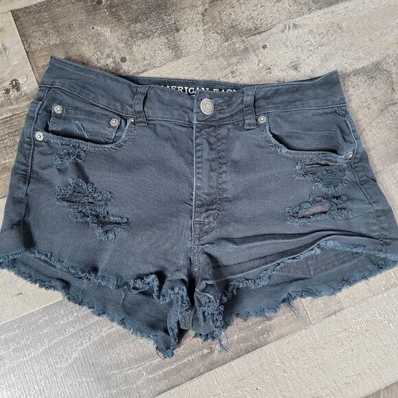 American Eagle Outfitters AEO Black Cut Off Denim Jean Short, size 8 - Picture 1 of 8